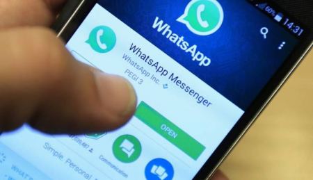 نابلس | الشرطة تقبض على شخصين يشتبه بهما بتهديد سيدة عبر واتس اب 